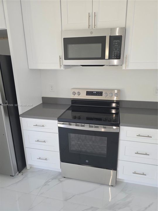 For Sale: $565,000 (0 beds, 0 baths, 2956 Square Feet)