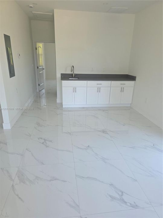 For Sale: $565,000 (0 beds, 0 baths, 2956 Square Feet)