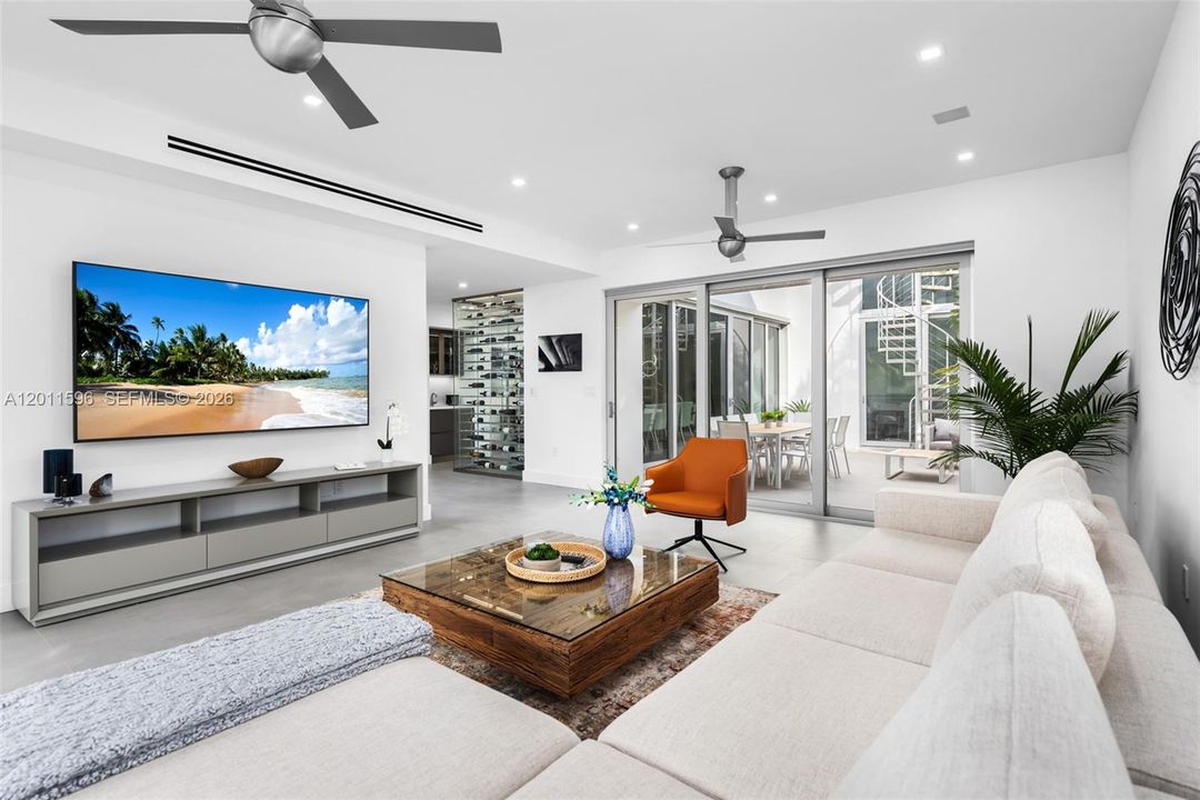 For Rent: $35,000 (4 beds, 5 baths, 4710 Square Feet)