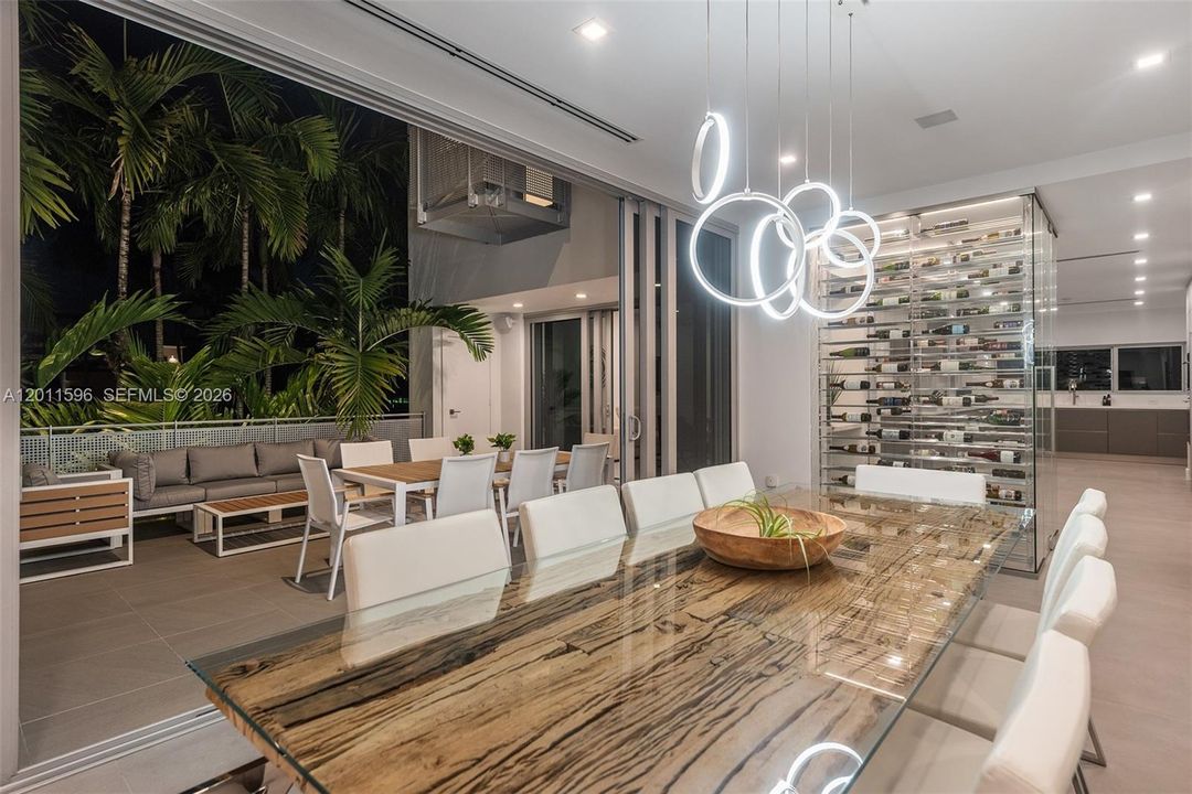 For Rent: $35,000 (4 beds, 5 baths, 4710 Square Feet)
