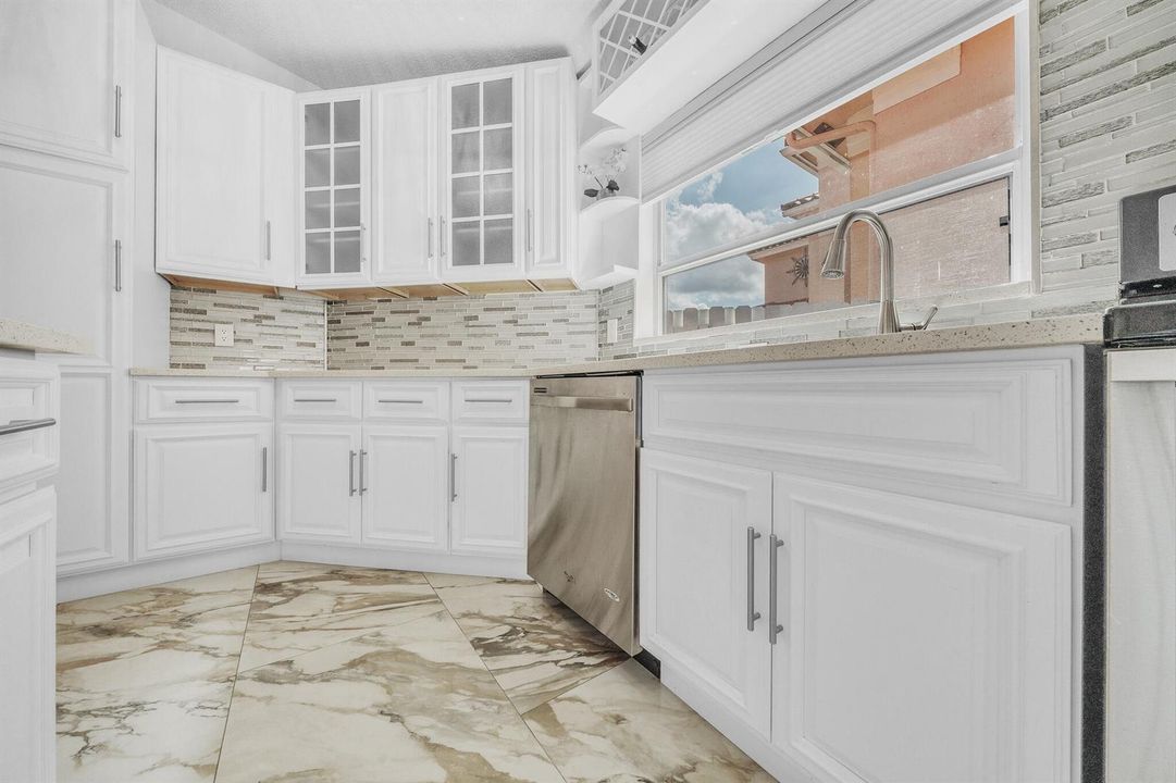 4 Kitchen (5)