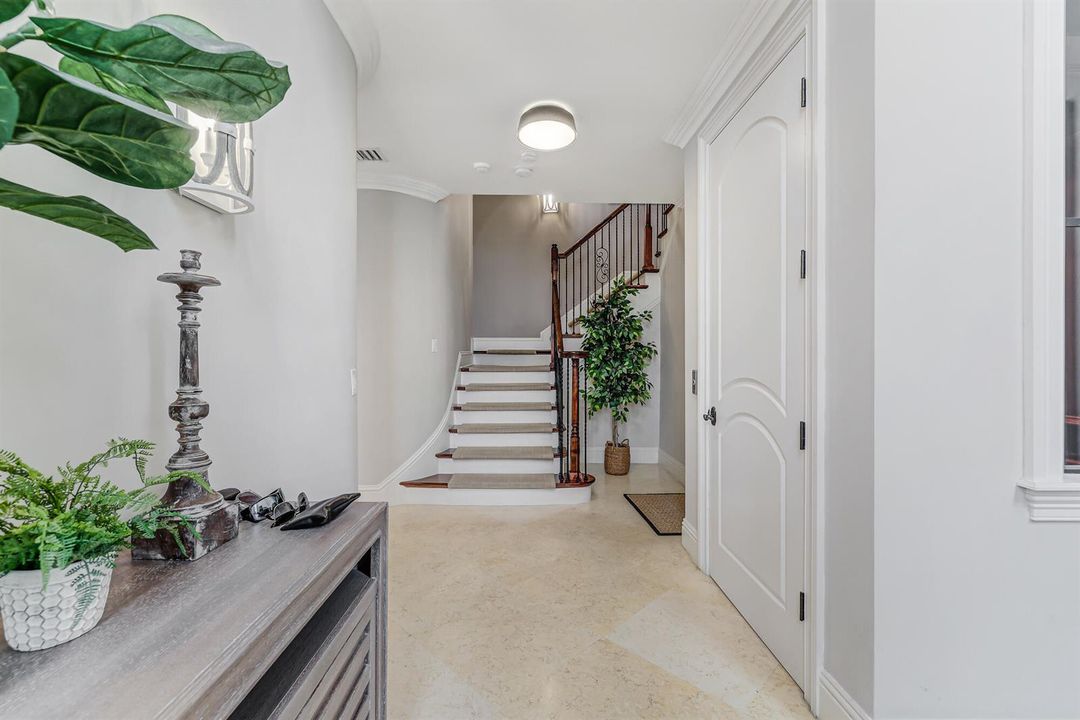 170 Isle of Venice Dr-6