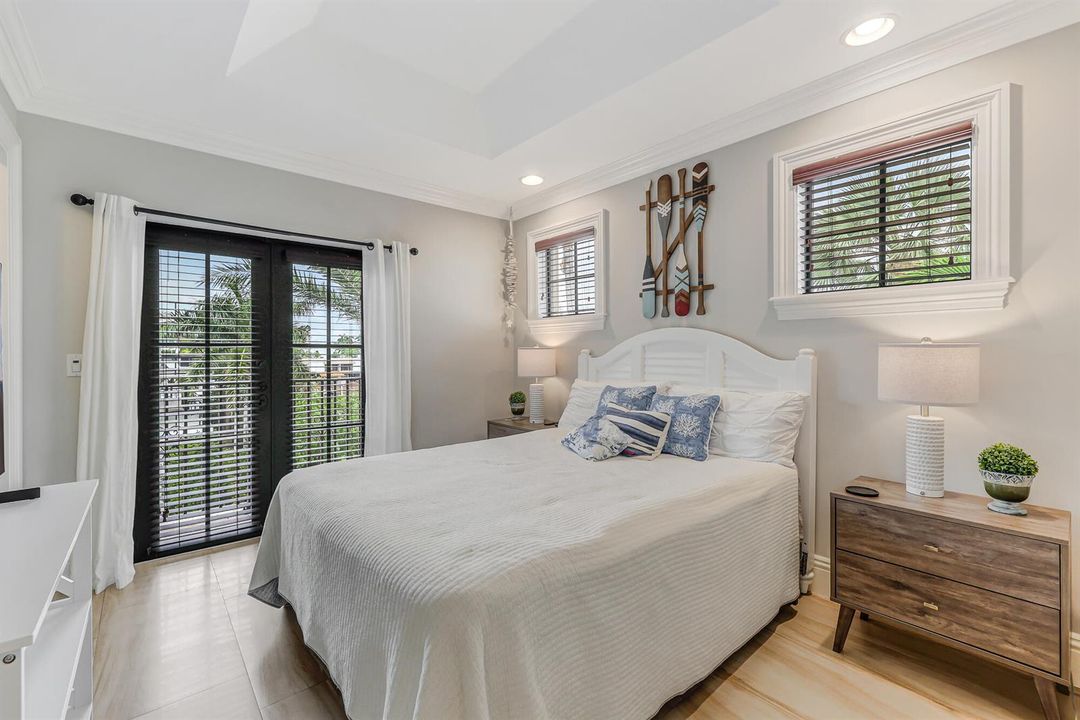 170 Isle of Venice Dr-15