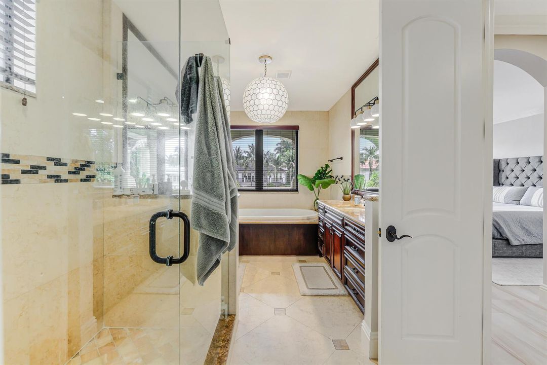 170 Isle of Venice Dr-30