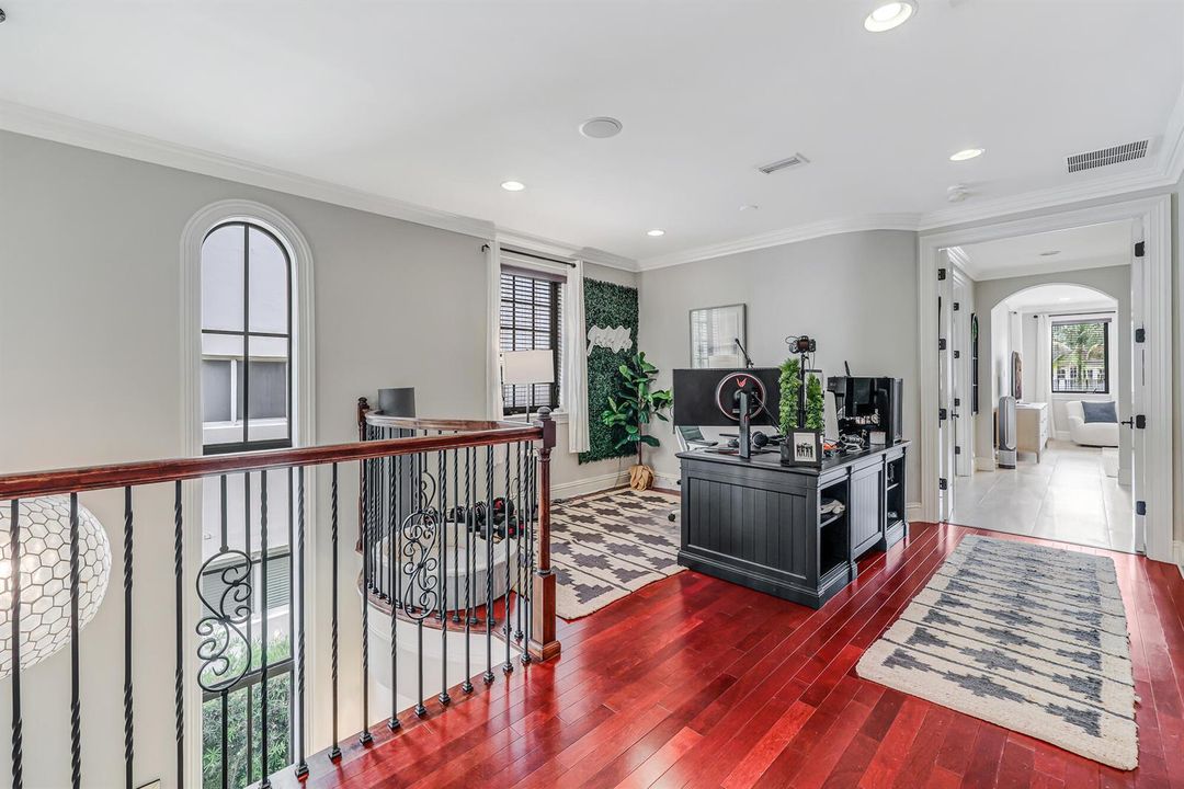 170 Isle of Venice Dr-18