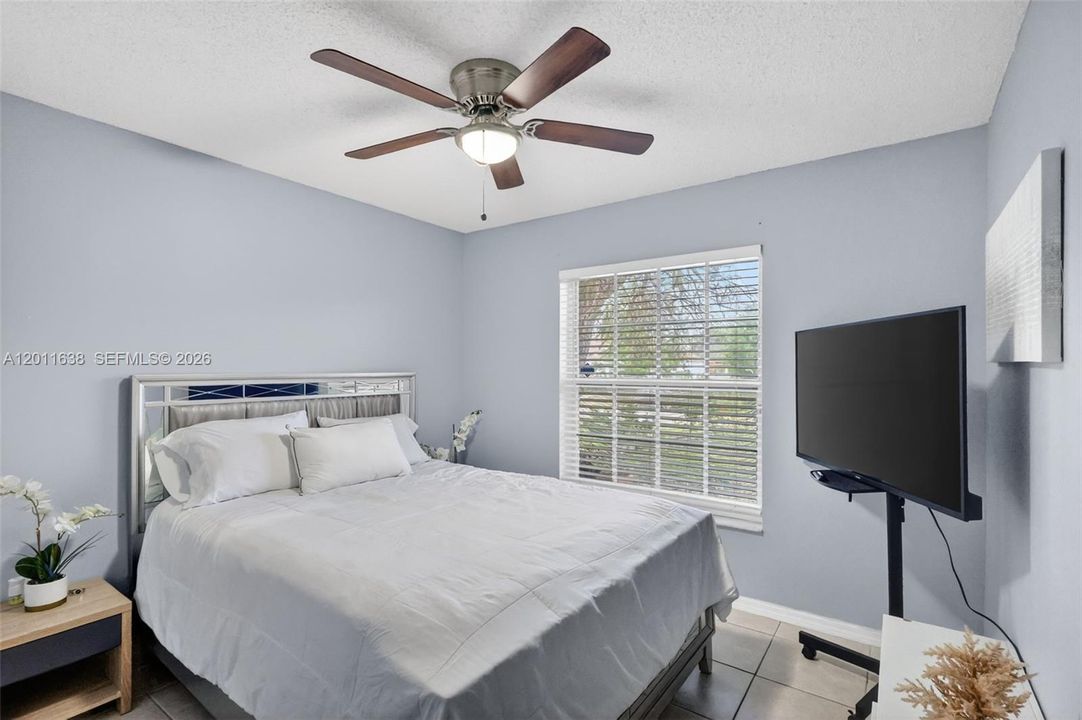 For Sale: $439,000 (3 beds, 2 baths, 1502 Square Feet)