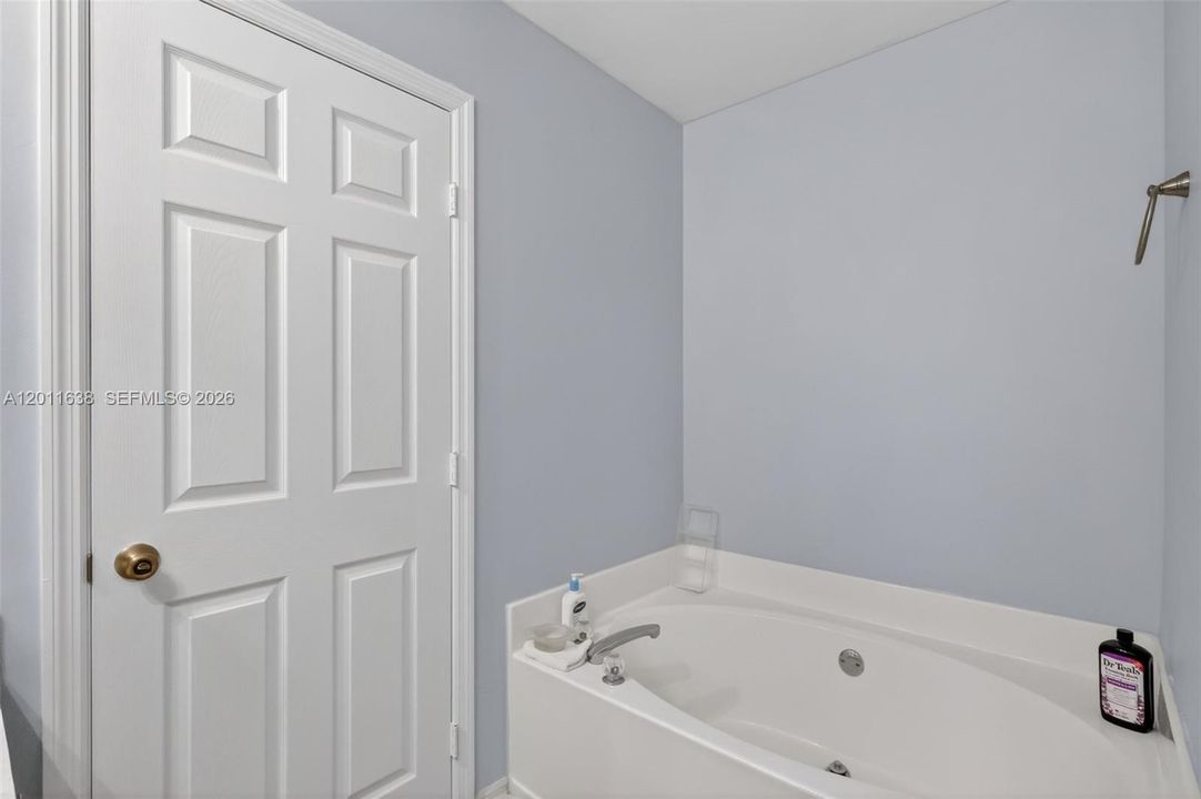 For Sale: $439,000 (3 beds, 2 baths, 1502 Square Feet)