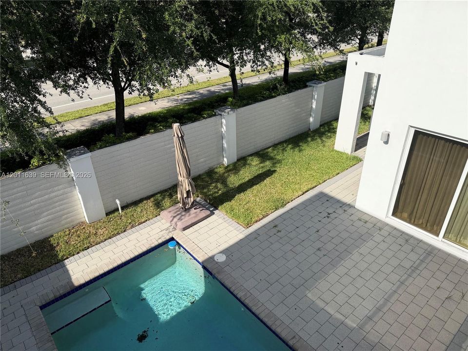 For Sale: $1,650,000 (5 beds, 5 baths, 3624 Square Feet)
