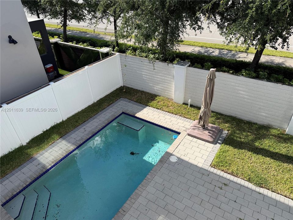 For Sale: $1,650,000 (5 beds, 5 baths, 3624 Square Feet)