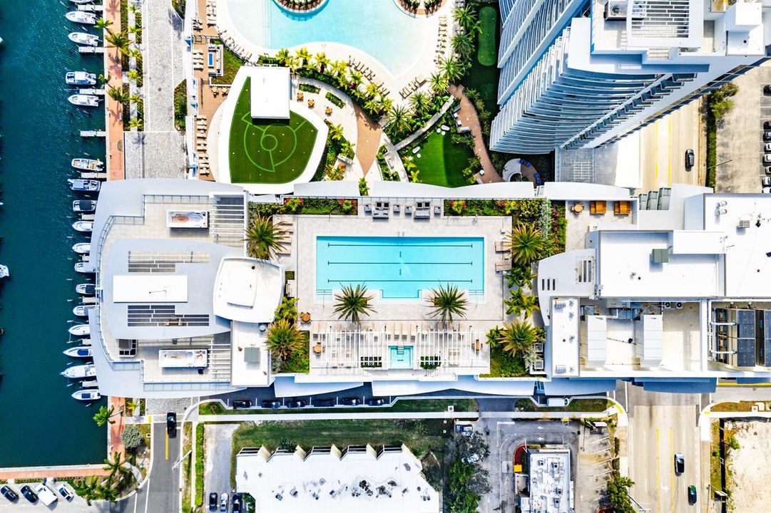 069-220LakeShoreDrive-1508-LakePark-FL-3