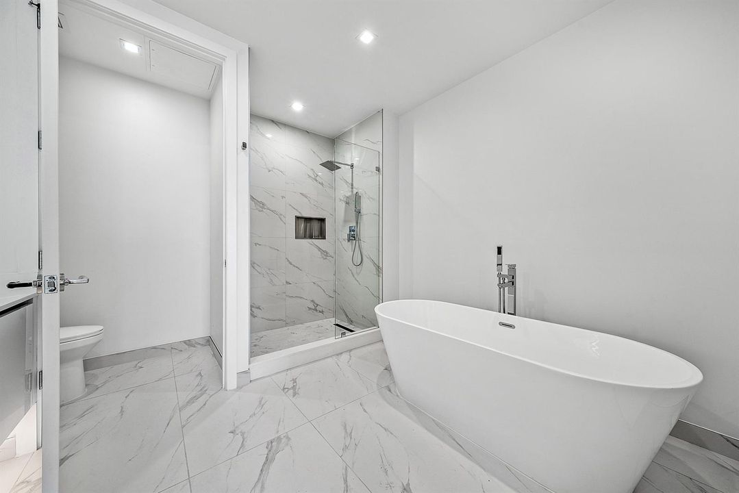 020-220LakeShoreDrive-1508-LakePark-FL-3