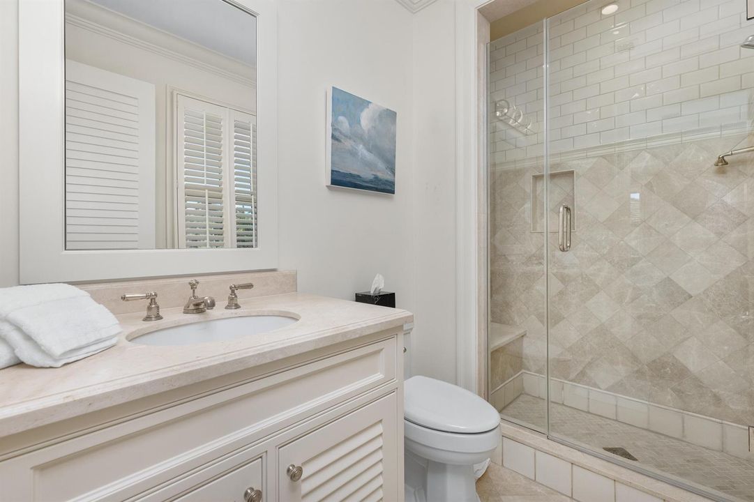Guest bath 1