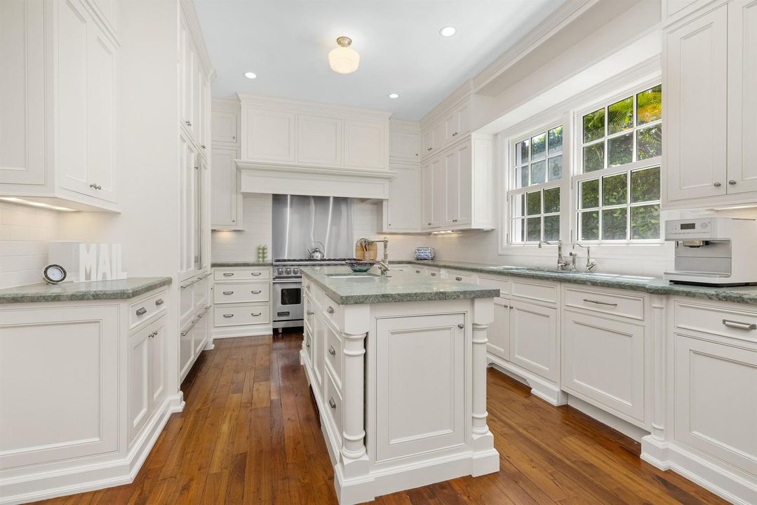 Kitchen 3