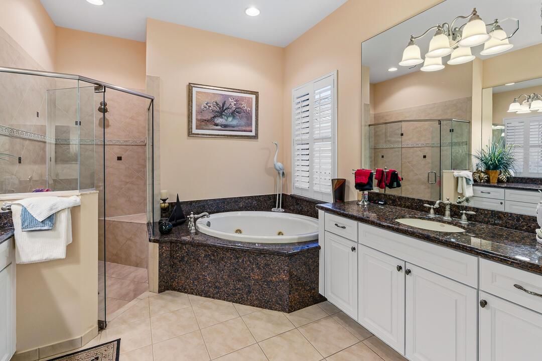 904 SW Pebble Lane-59