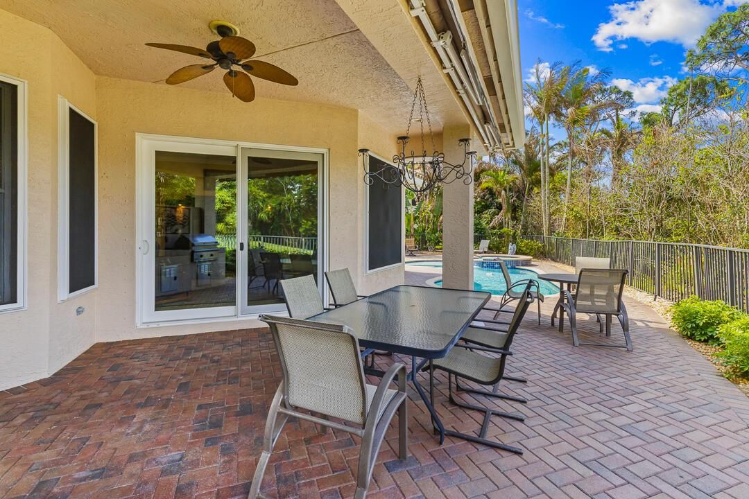 904 SW Pebble Lane-50
