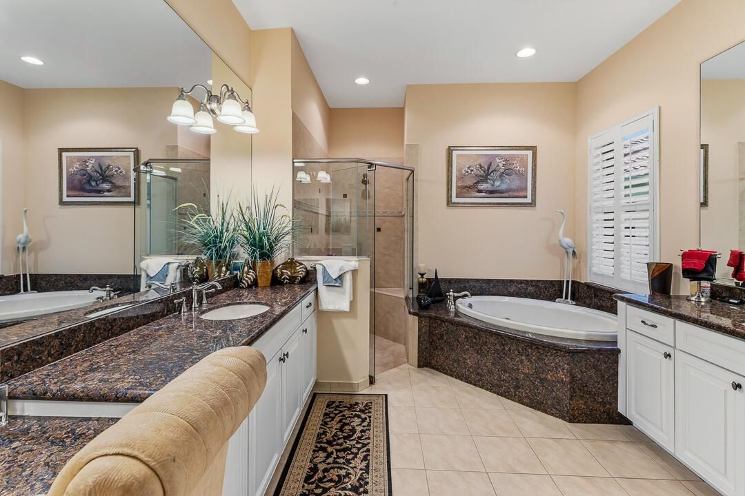904 SW Pebble Lane-58