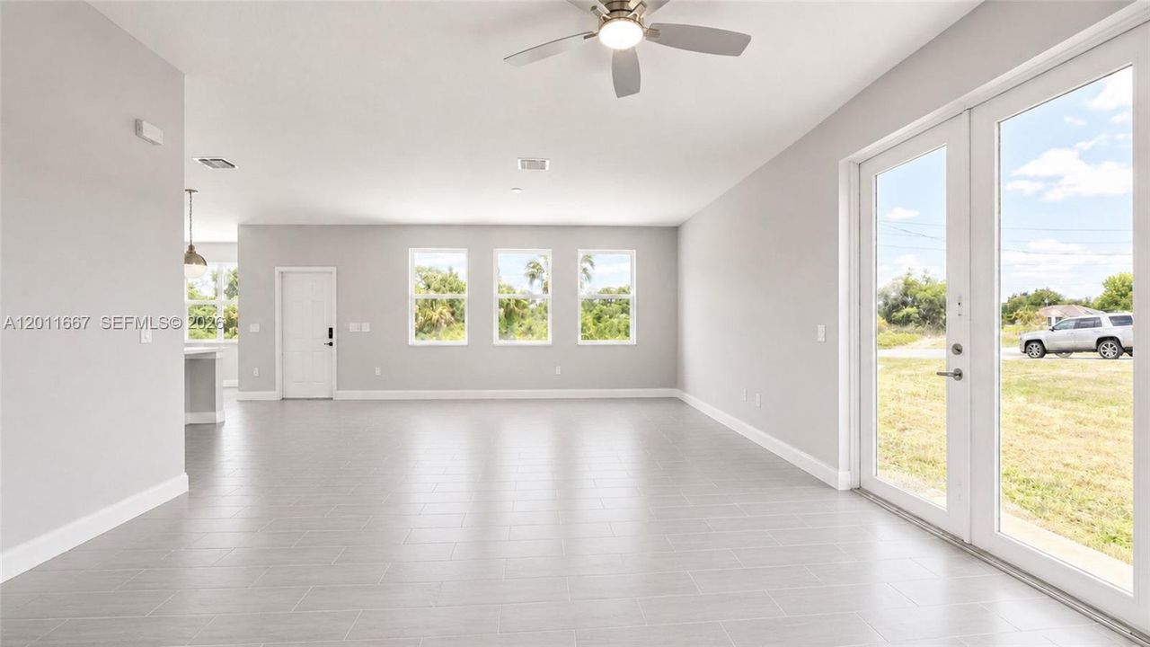En Venta: $319,998 (3 camas, 2 baños, 0 Pies cuadrados)