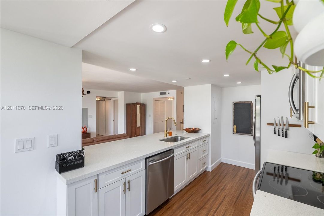 En Venta: $397,000 (2 camas, 2 baños, 1465 Pies cuadrados)