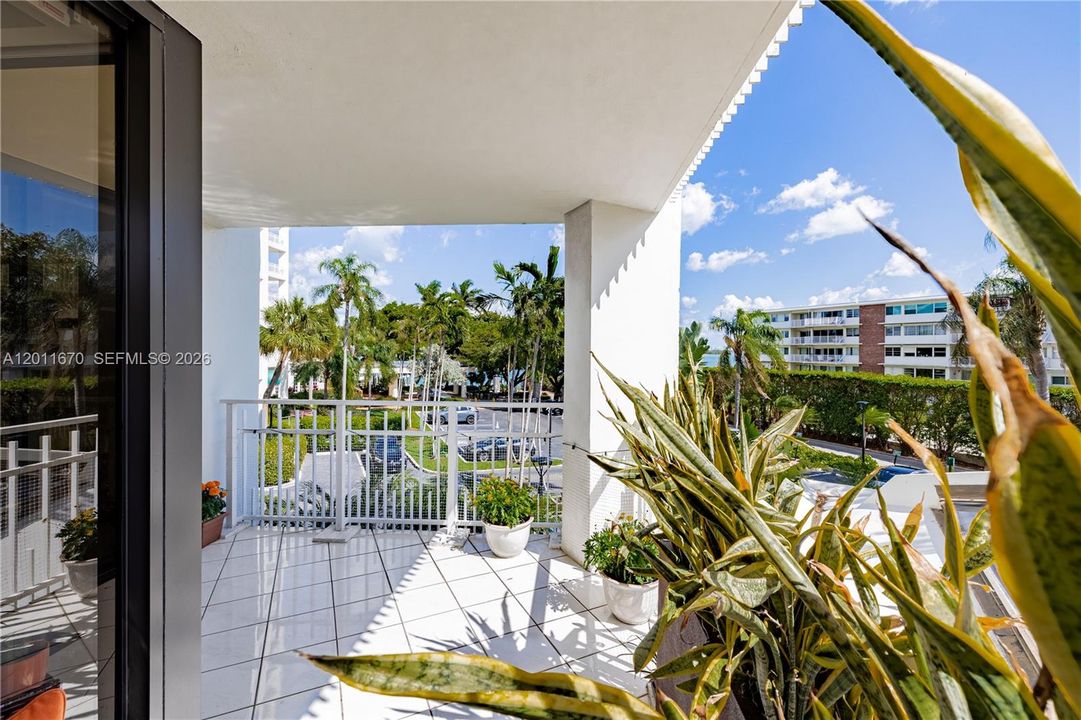 En Venta: $397,000 (2 camas, 2 baños, 1465 Pies cuadrados)