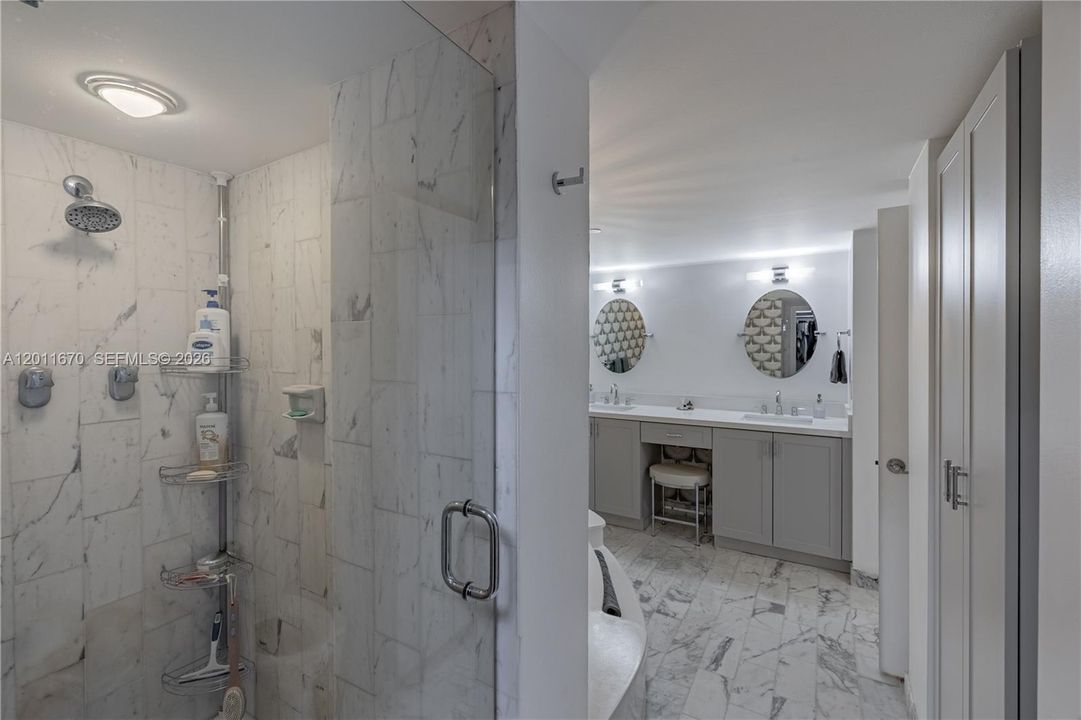 En Venta: $397,000 (2 camas, 2 baños, 1465 Pies cuadrados)