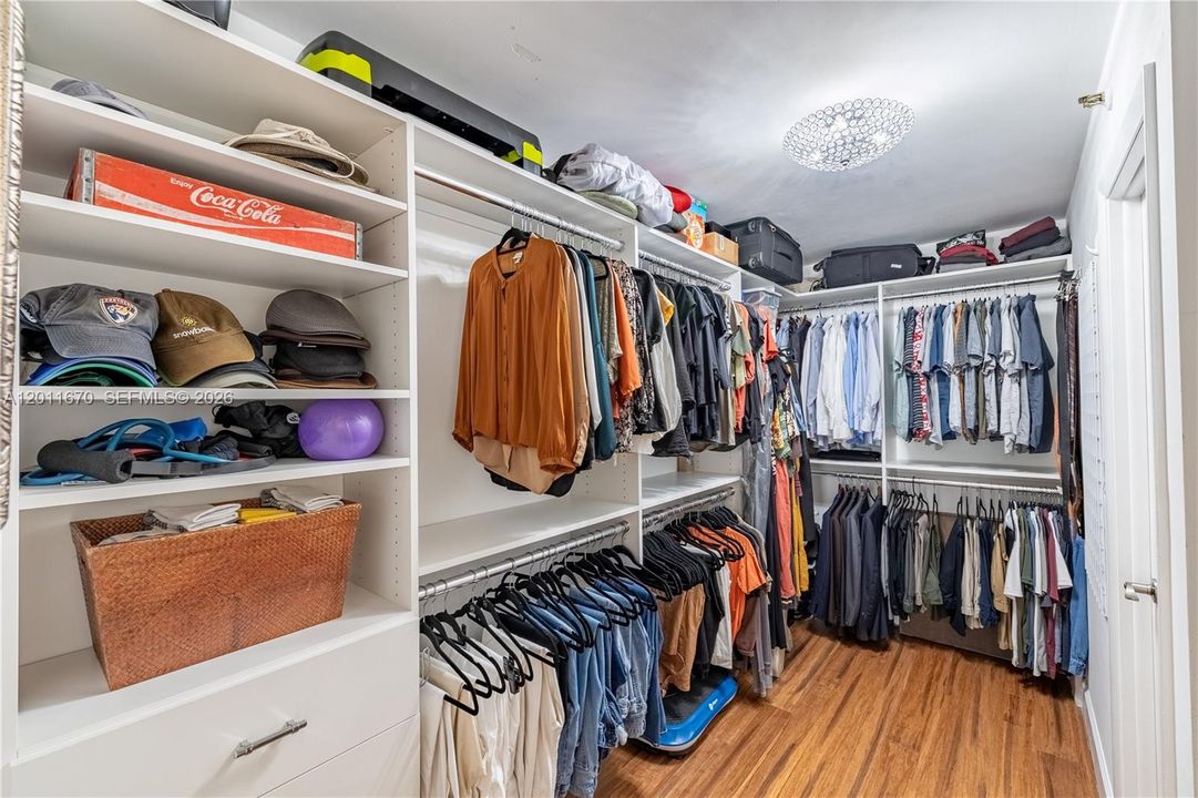 En Venta: $397,000 (2 camas, 2 baños, 1465 Pies cuadrados)
