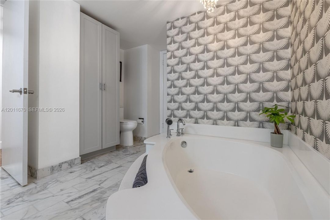 En Venta: $397,000 (2 camas, 2 baños, 1465 Pies cuadrados)