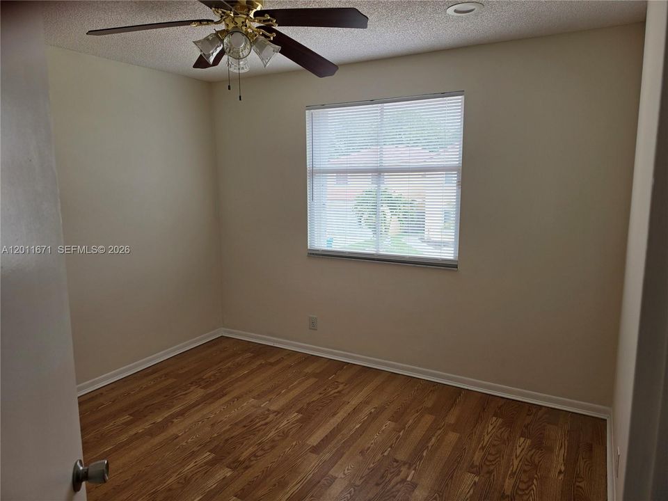 В аренду: $3,200 (3 спален, 2 ванн, 1248 Квадратных фут)