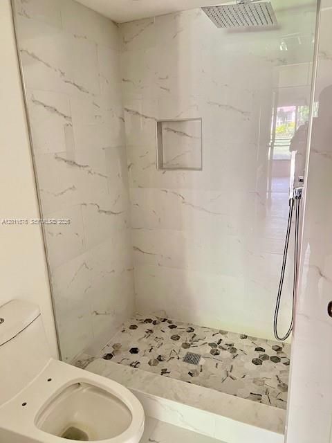 For Sale: $249,636 (2 beds, 2 baths, 1100 Square Feet)