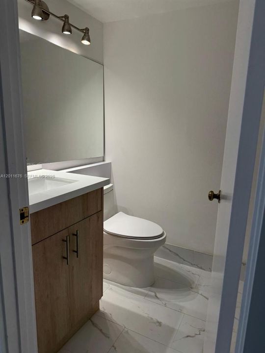 For Sale: $249,636 (2 beds, 2 baths, 1100 Square Feet)