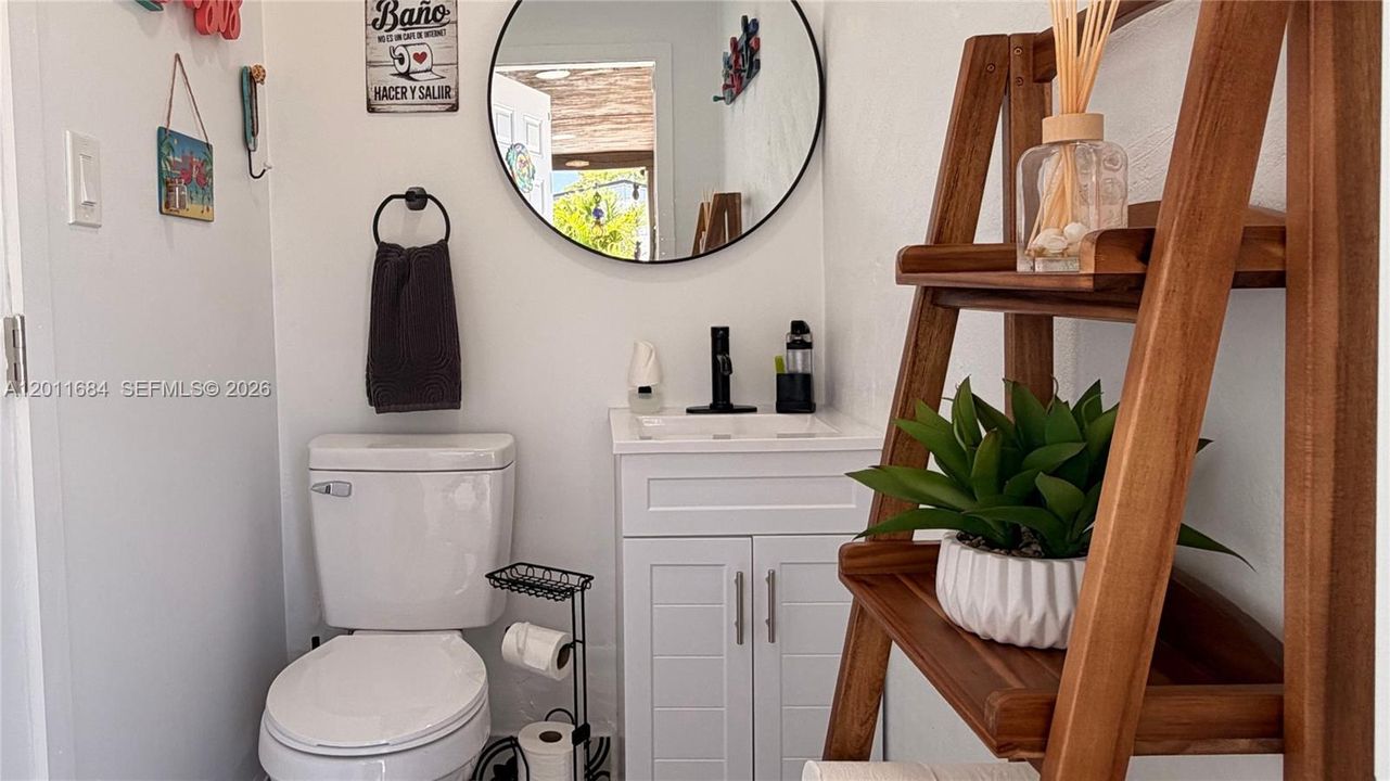 POOL BATHROOM