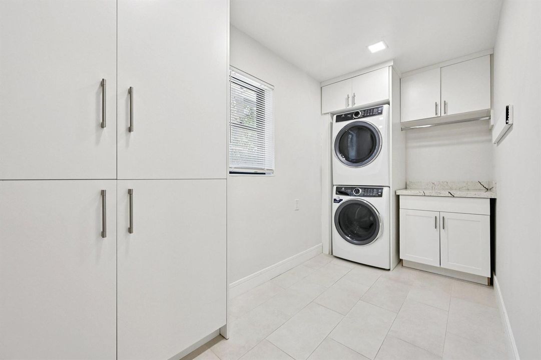 22-web-or-mls-30th St-L3004-022