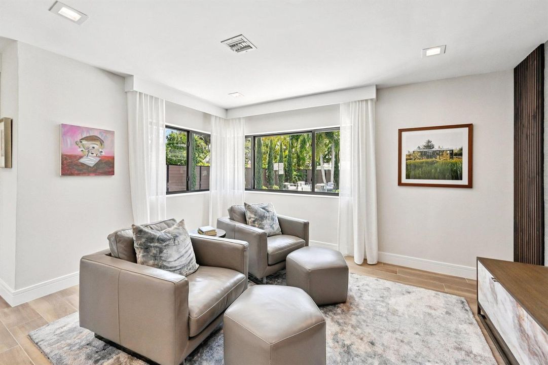 26-web-or-mls-30th St-L3004-026