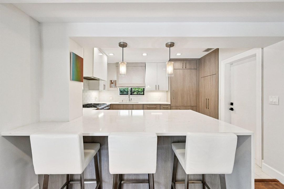12-web-or-mls-30th St-L3004-012