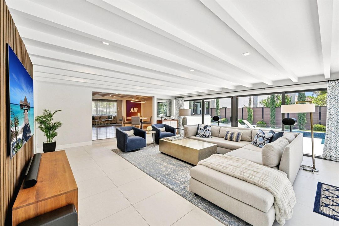 8-web-or-mls-30th St-L3004-008