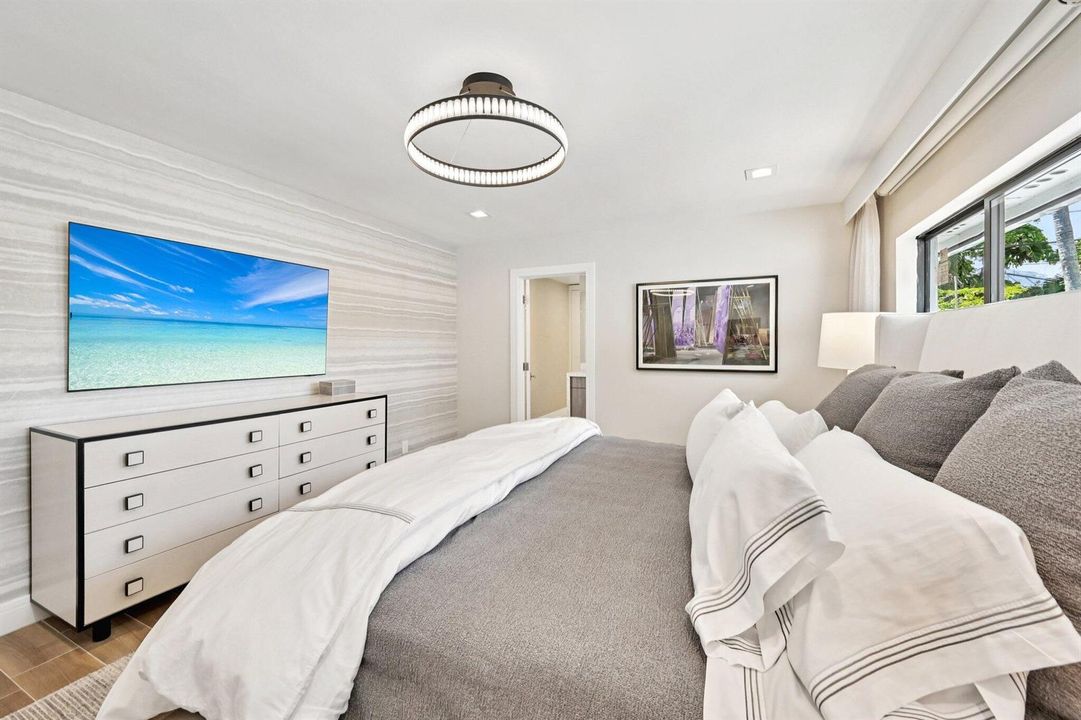 18-web-or-mls-30th St-L3004-018