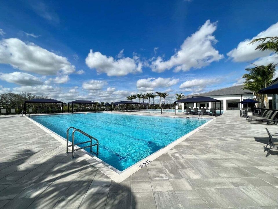 Riverland Amenities