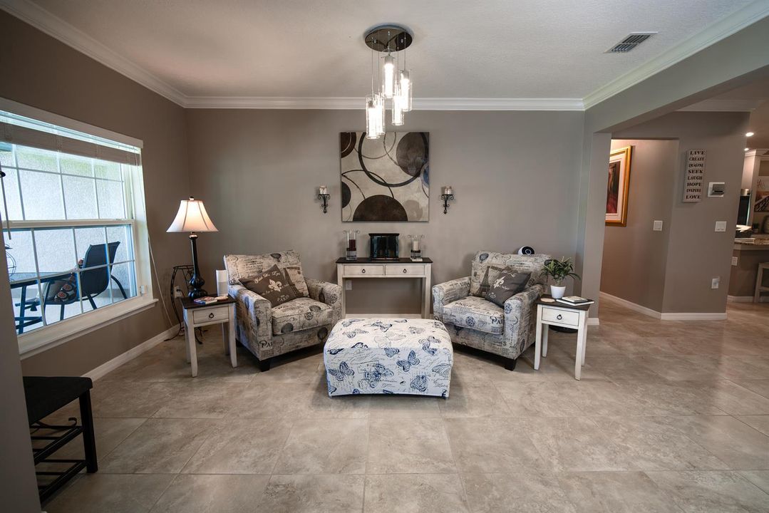 Inside Entry Pic 4