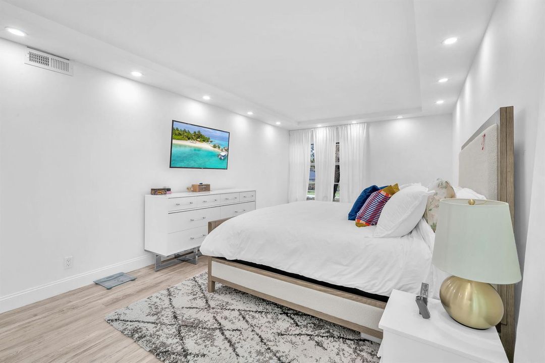 Primary suite