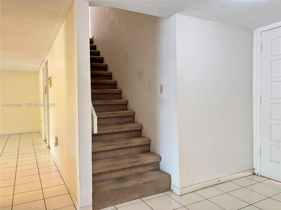 Let's go upstairs!