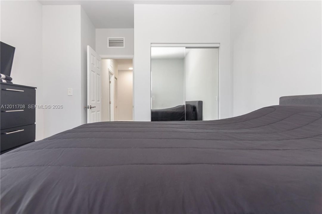 For Rent: $5,500 (4 beds, 2 baths, 2124 Square Feet)