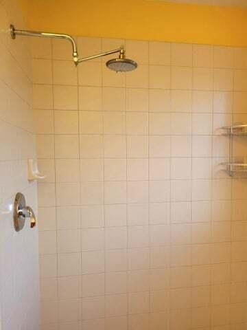 MASTER BATH SHOWER