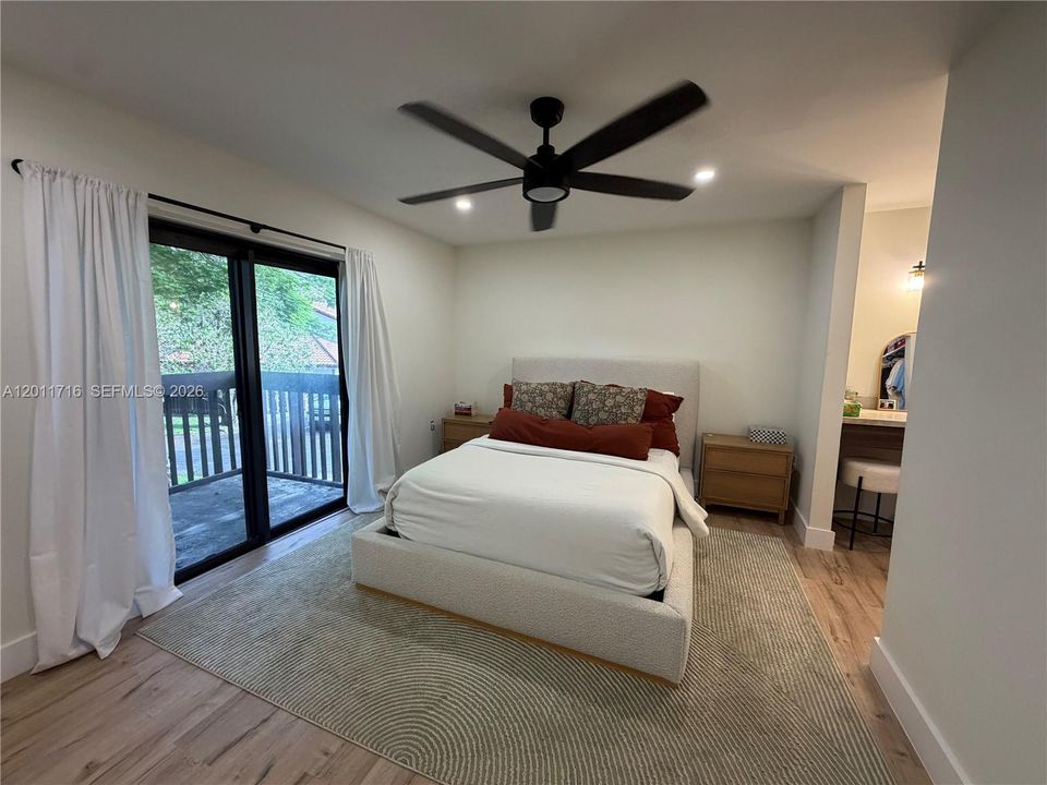 Active With Contract: $475,000 (3 beds, 2 baths, 1340 Square Feet)