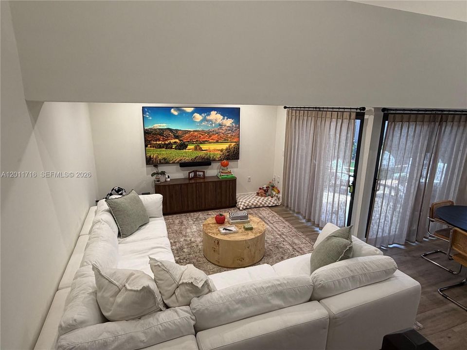 Active With Contract: $475,000 (3 beds, 2 baths, 1340 Square Feet)