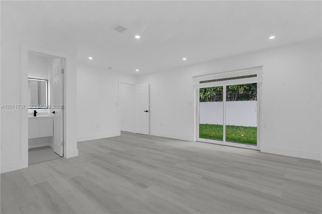 MASTER BEDROOM