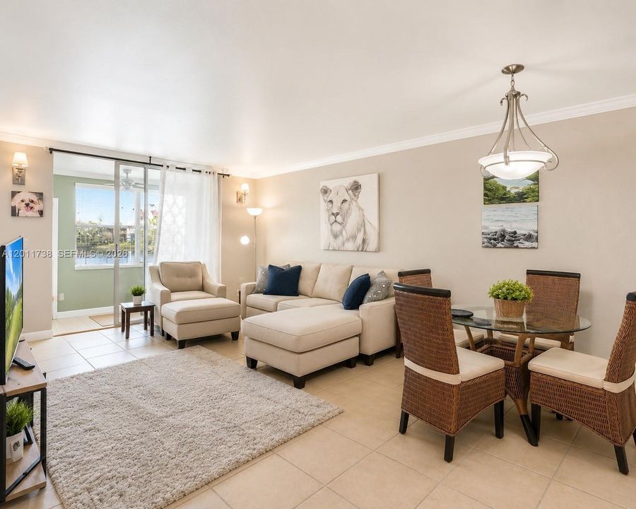 Activo con contrato: $115,000 (2 camas, 2 baños, 850 Pies cuadrados)