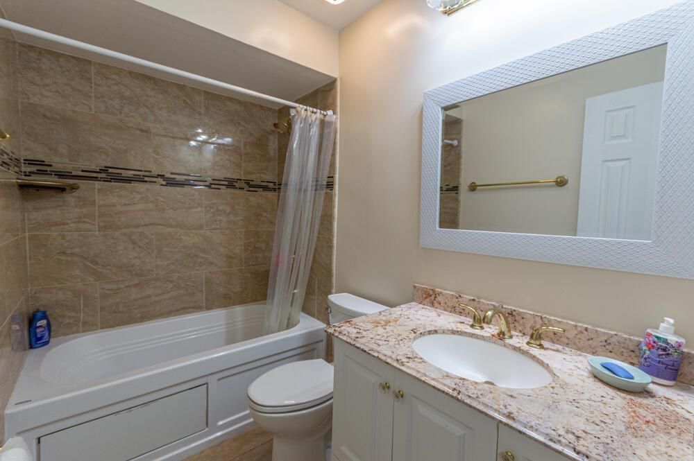 Social Bathroom