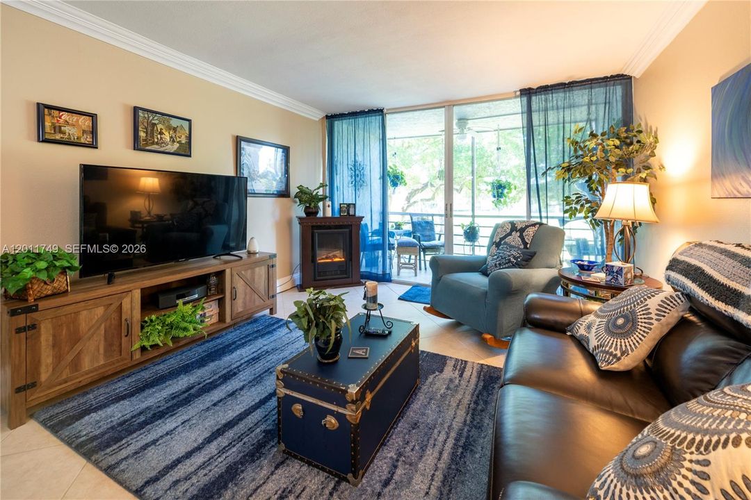En Venta: $210,000 (2 camas, 2 baños, 950 Pies cuadrados)
