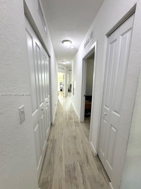For Rent: $2,700 (2 beds, 2 baths, 1384 Square Feet)