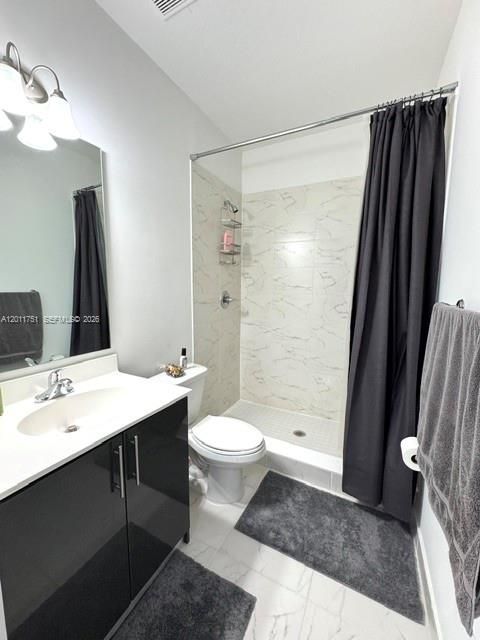For Rent: $2,700 (2 beds, 2 baths, 1384 Square Feet)
