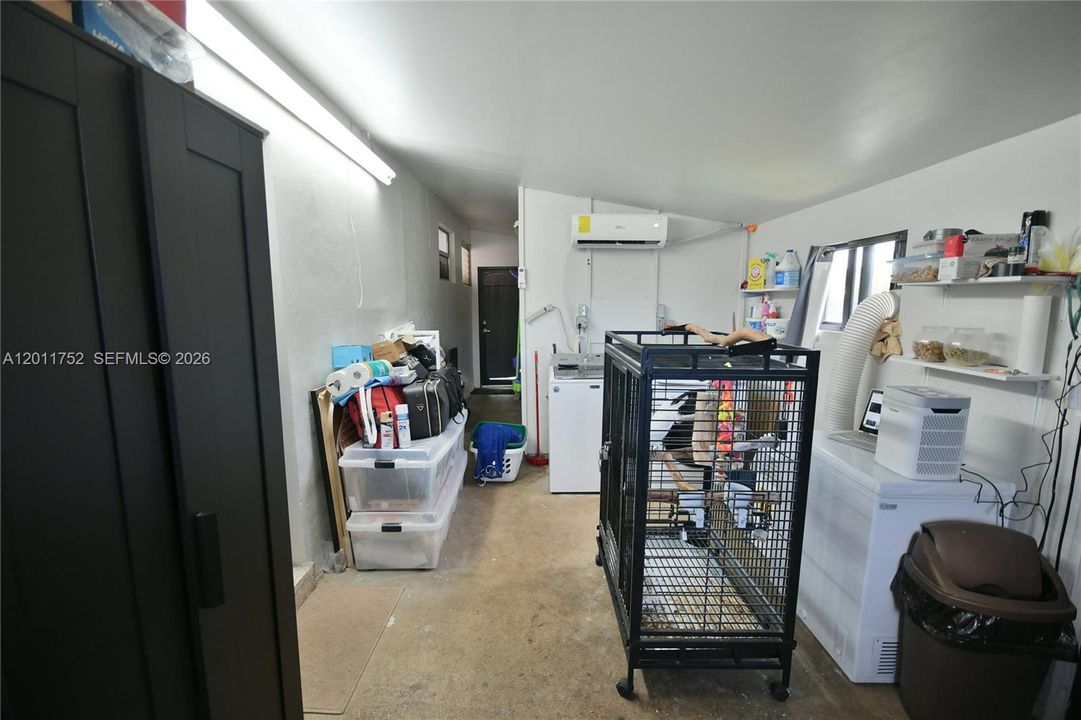 For Sale: $780,000 (3 beds, 2 baths, 1496 Square Feet)